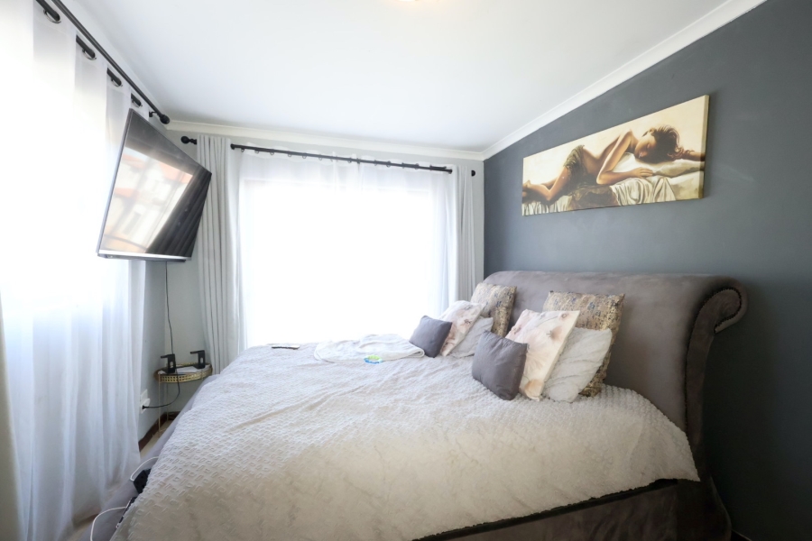 3 Bedroom Property for Sale in Parklands Western Cape